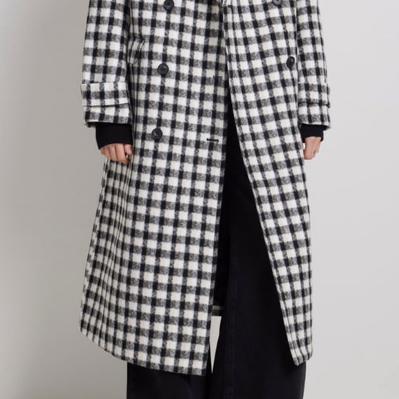 Sold out NA-KD brand fall/winter coat. - Picture 4 of 8